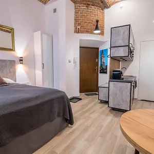 https://apartamenty-kleparskie-rose.krakowhotelspoland.com